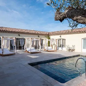 https://la-bastide-du-rocher.fr-provencehotel.com